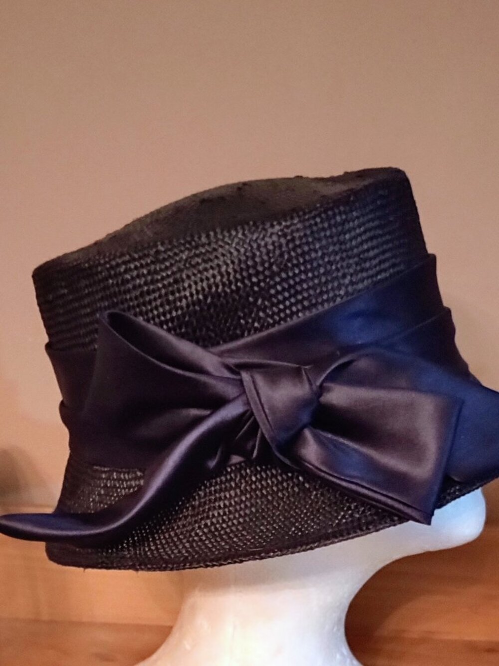 Vintage Straw TOUCAN Collection hat